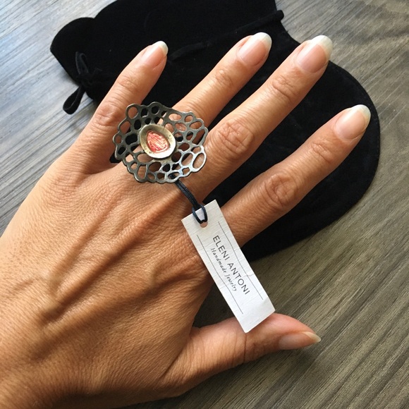 Ring - Picture 2 of 8